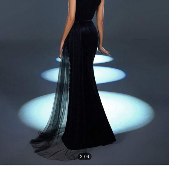 Formal Dress - Picture 7 of 8